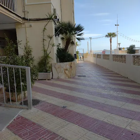 شقة Living Benidorm. Playa Levante بينايدورم