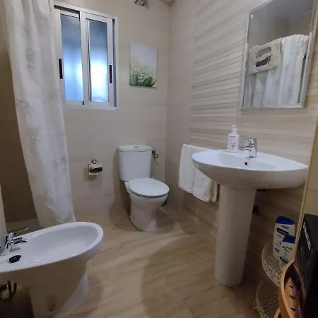 Living Benidorm. Playa Levante * بينايدورم